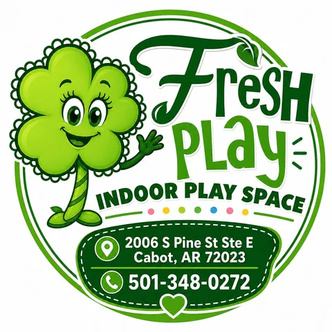 Fresh Play Cafe clover logo